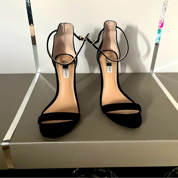 Block Heels - Picture 7 of 9